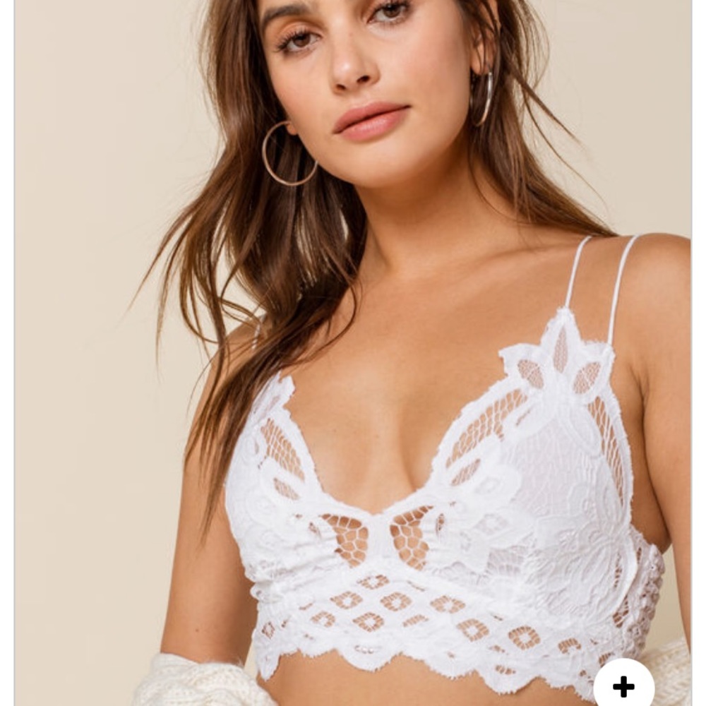 Free People NEW never worn. White🎀🍦